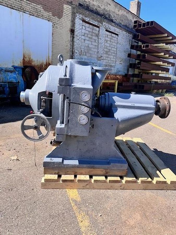 Refurbished Beloit 26-inch DD4000 Refiner with Splined Rotor (Recent Rebuild)