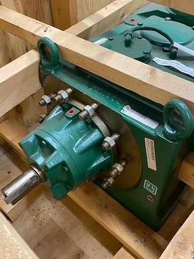 Metso Gear Reducer Model M3RVHF50 Helical Right Angle Gear Reducer Ratio 23.076:1