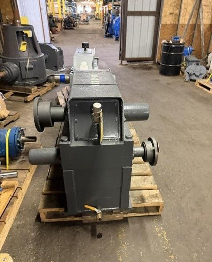 Refurbished Falk 2120Y2-LD Gear Reducer 8.499 Ratio 150 HP