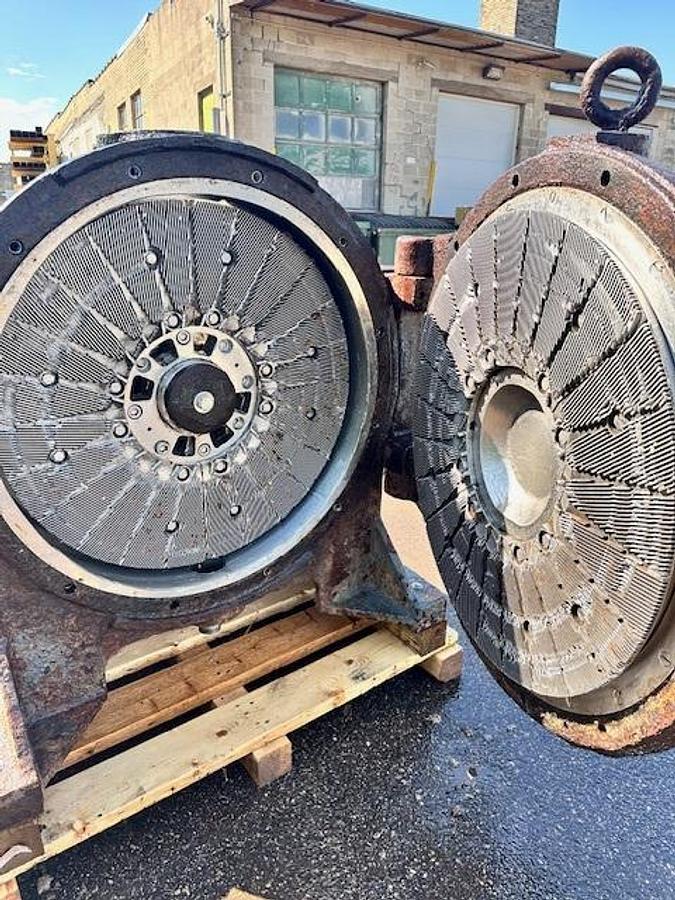 Used GL&V Beloit 30-inch DD4000 Refiner