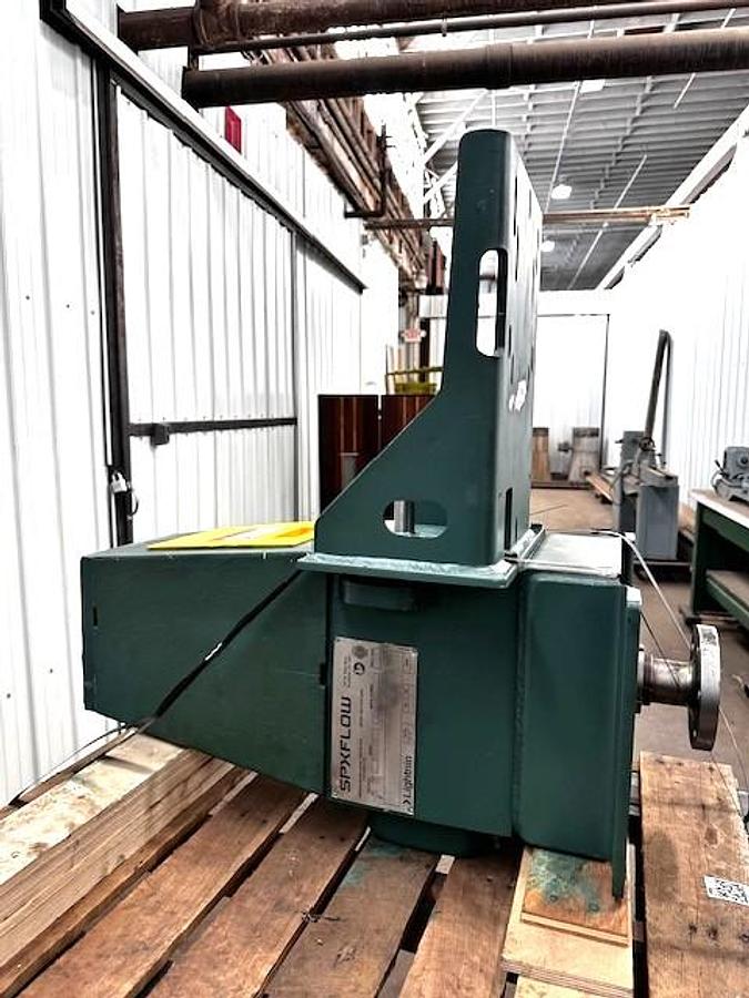 Lightnin Series 80 Model 81Q3 LHR Medium Torque Top Entry Mixer Ratio: 20.8