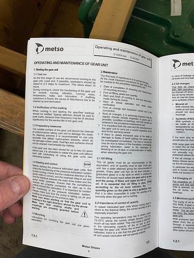 Metso Gear Reducer Model M3RVHF50 Helical Right Angle Gear Reducer Ratio 23.076:1