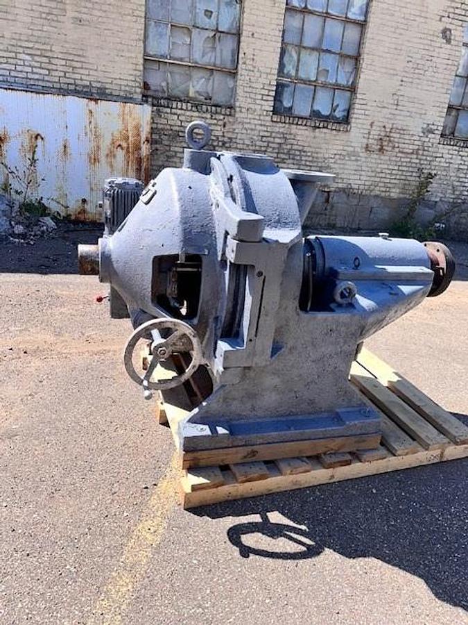 Used GL&V Beloit 30-inch DD4000 Refiner