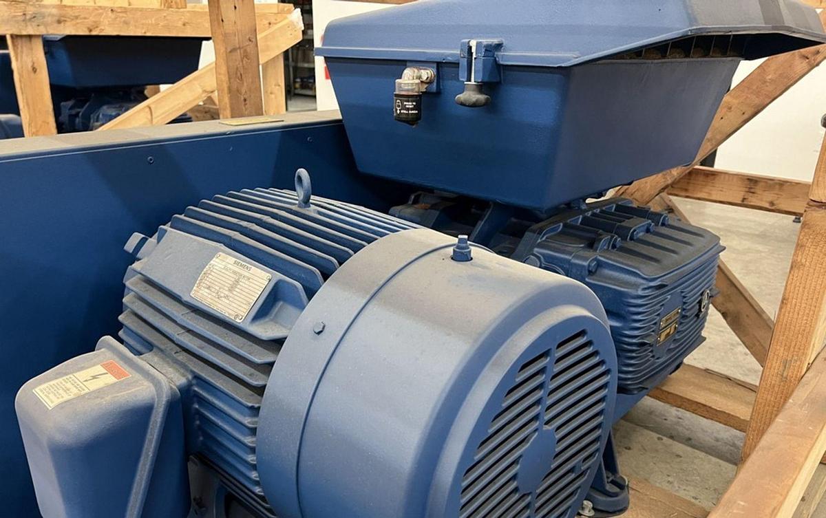 Aerzen GMA 13.6 Positive Displacement high Vacuum Blower with Base & Motor