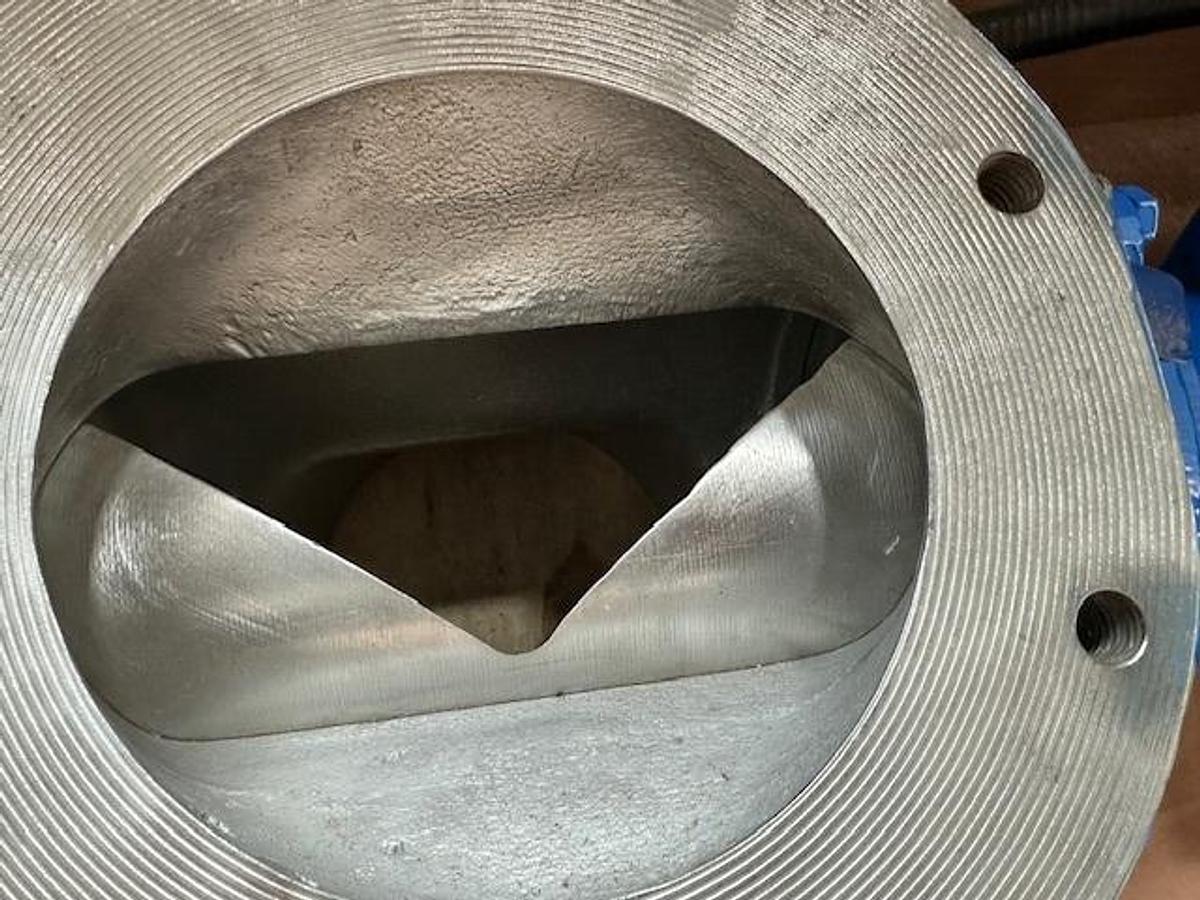 Refurbished Dezurik 8-inch Basis Weight Control Valve