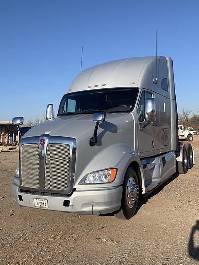 Used 2013 Kenworth T700
