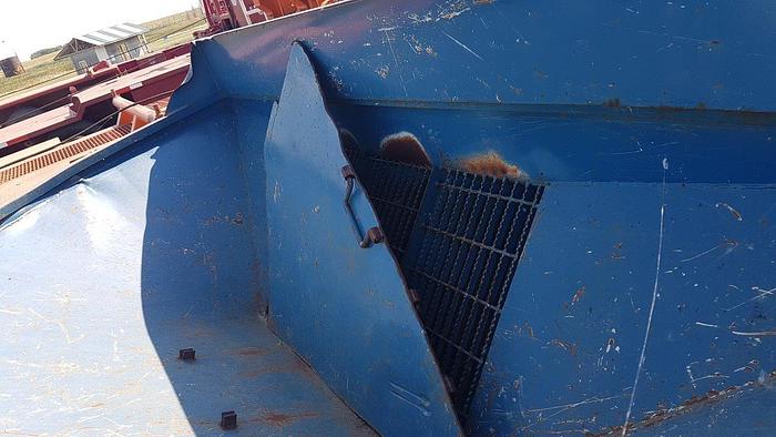 Used 1997 Peerless Baker Hughes Hydra Frac Blender Trailer