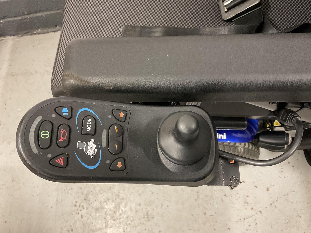 Used 2021 Sunrise Medical Quickie Q300 M Mini