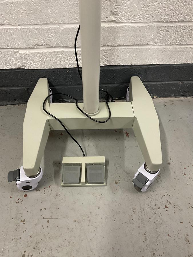Used Eickemeyer 328140 Operating Microscope with Motor Zoom