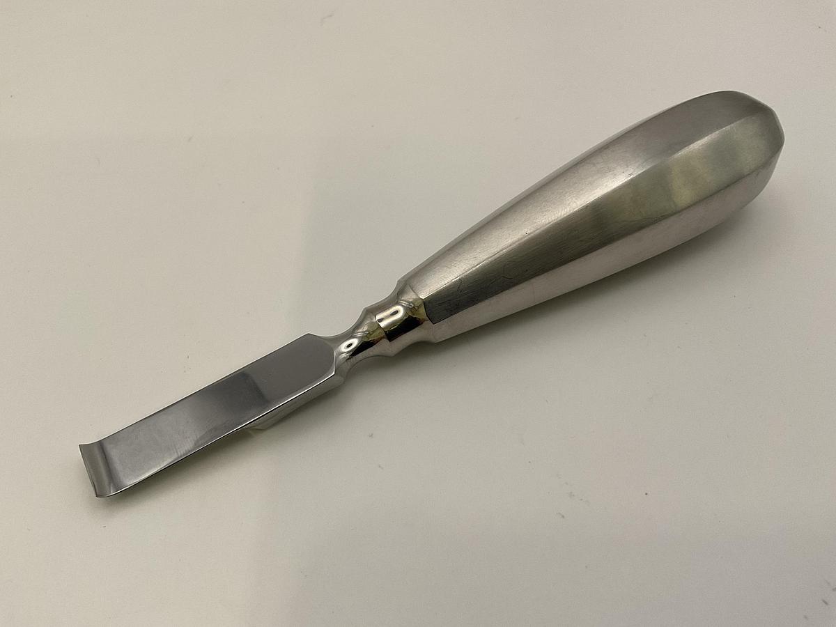 Surgical holdings Elevator Farabeuf Rugine 160mm