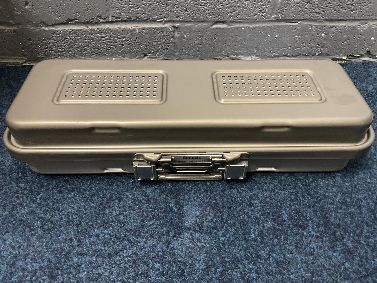 Used V.Mueller Case 710 x 260 x 160mm