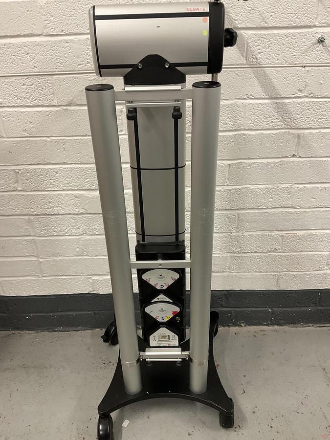 Used Alaris Gateway Workstation on wheels