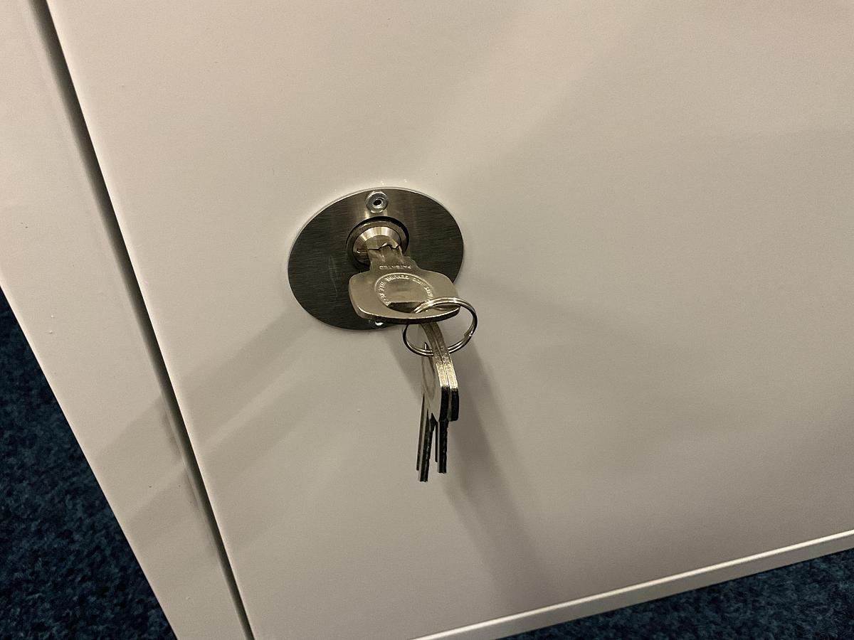 Agile Medical 650 x 650 x 290mm Drug Cabinet