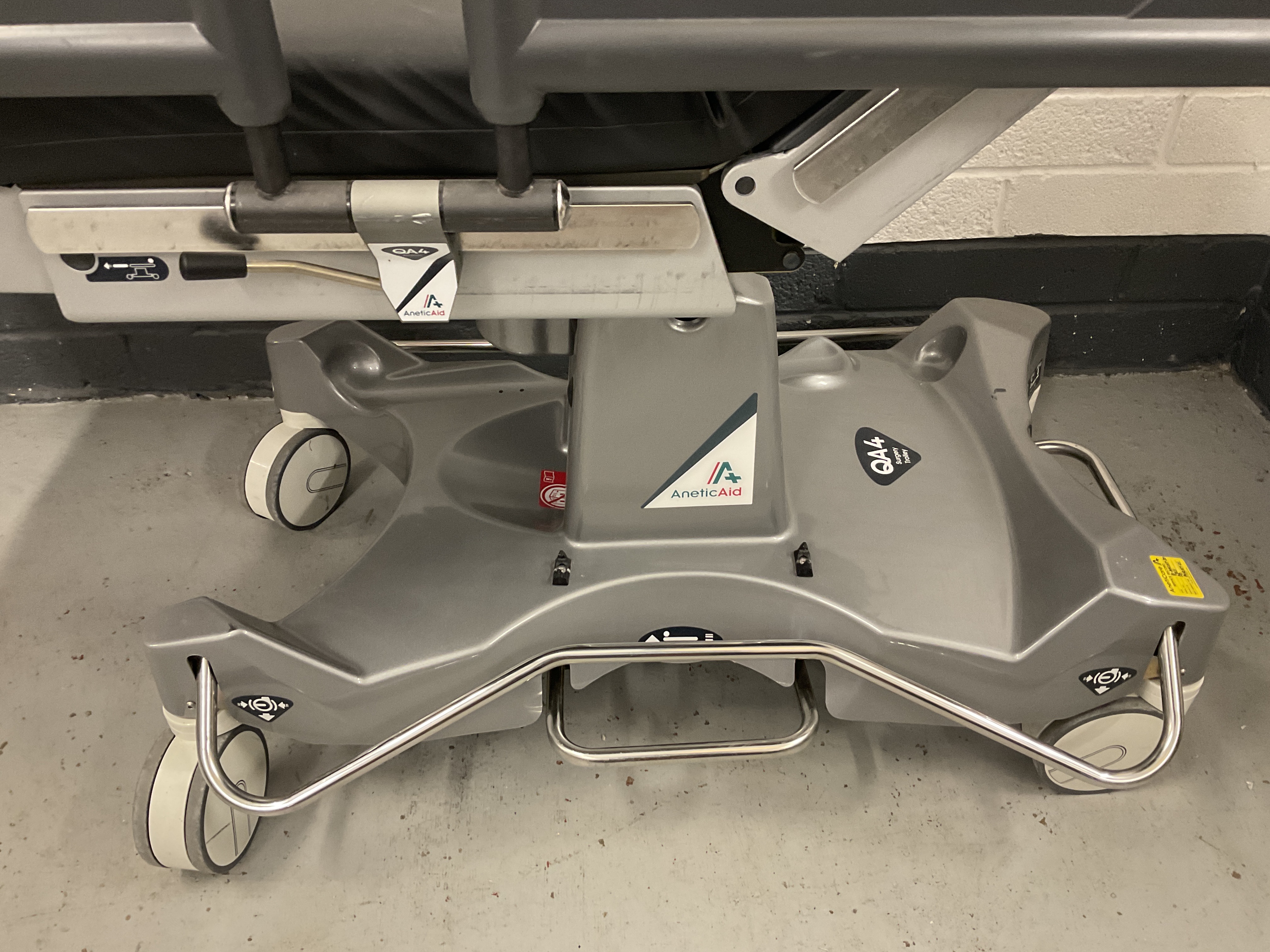 Used 2016 Anetic Aid Mobile Surgery Trolley QA4