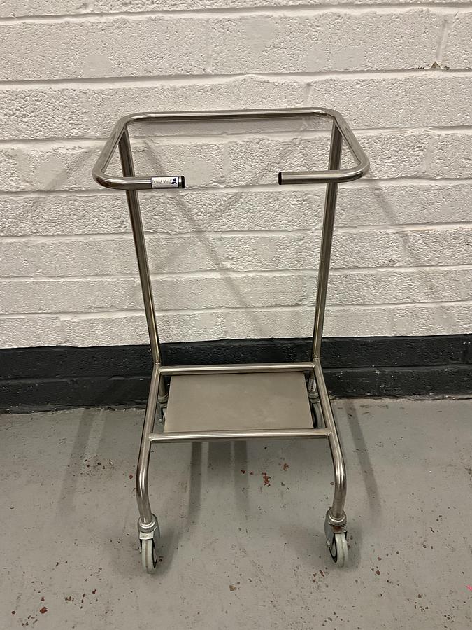 Used Bristol Maid Laundry 450 x 360mm