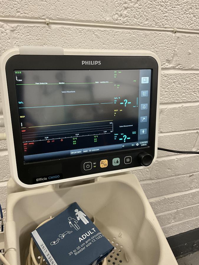 Used 2022 Philips CM100 on stand