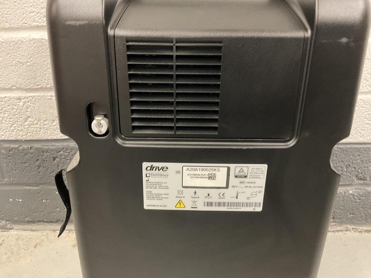 Used 2020 Devilbiss Drive 10 Litre Portable Oxygen concentrator