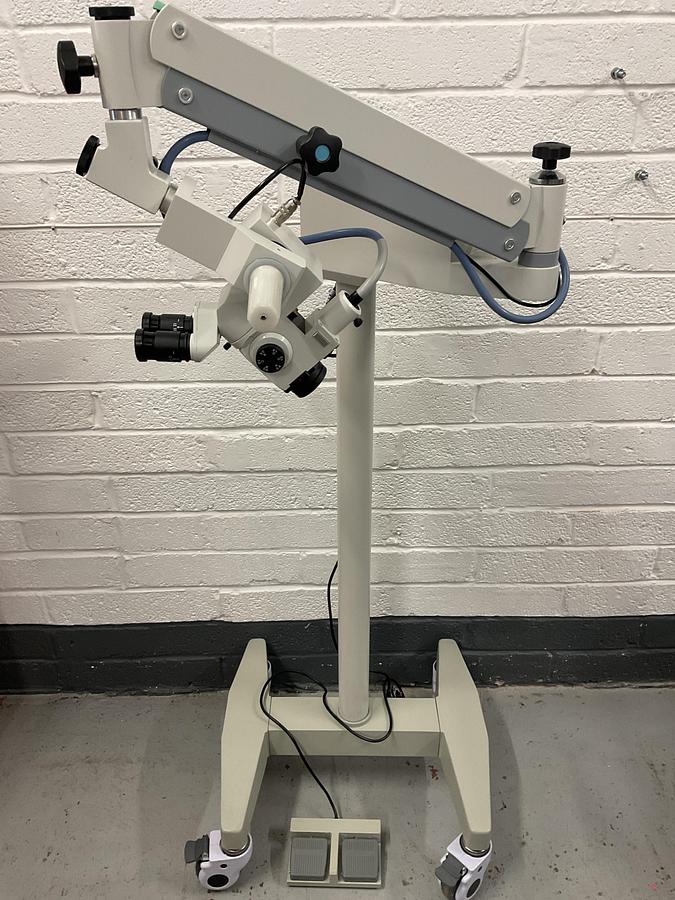 Used Eickemeyer 328140 Operating Microscope with Motor Zoom