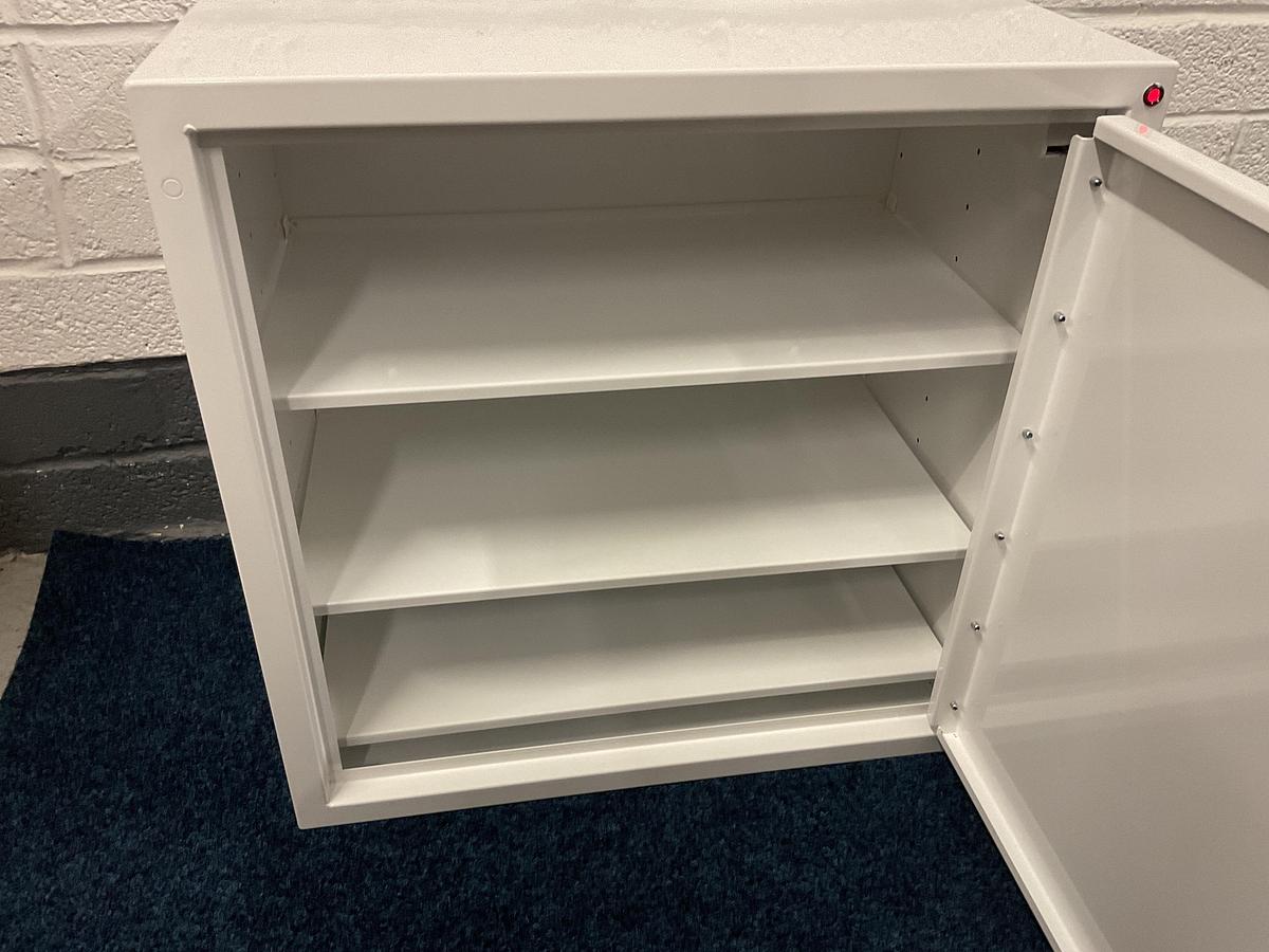 Agile Medical 650 x 650 x 290mm Drug Cabinet