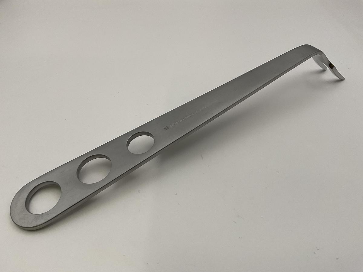 Surgical holdings Lateral Patellar 265mm