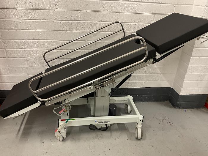 Used Seward Hydraulic Operating Table Opmaster