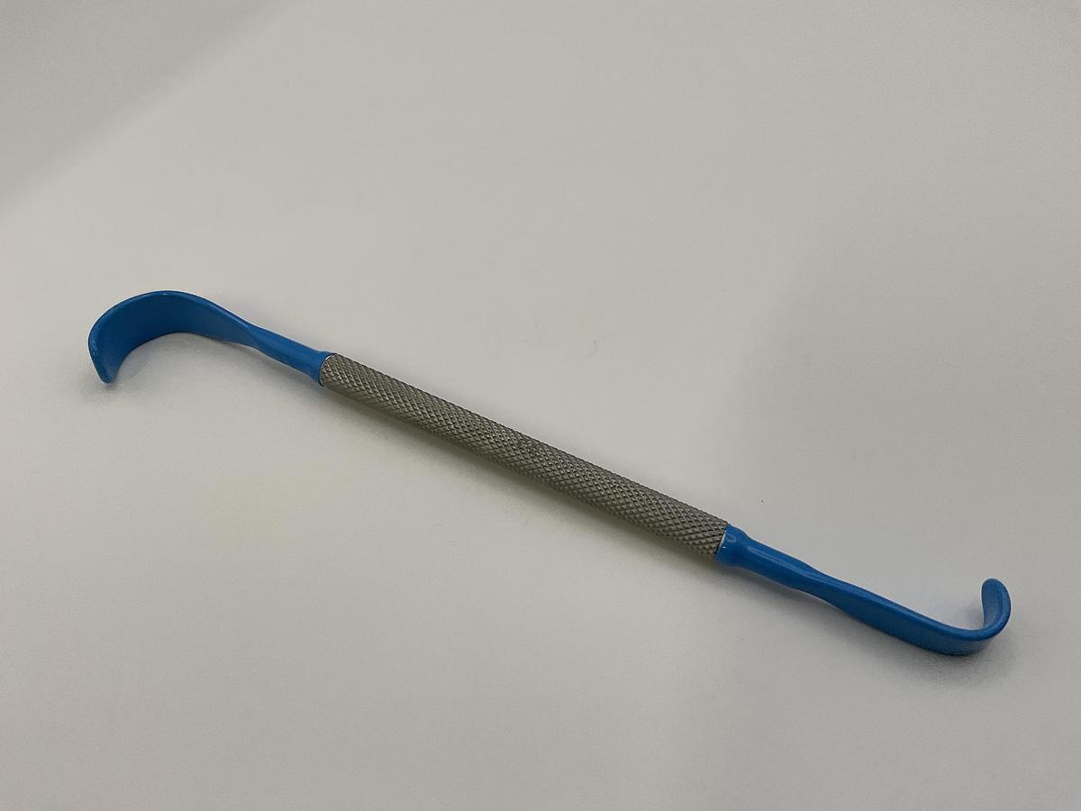 GB Medical Kasdan Hand Retractor 160mm Insulated