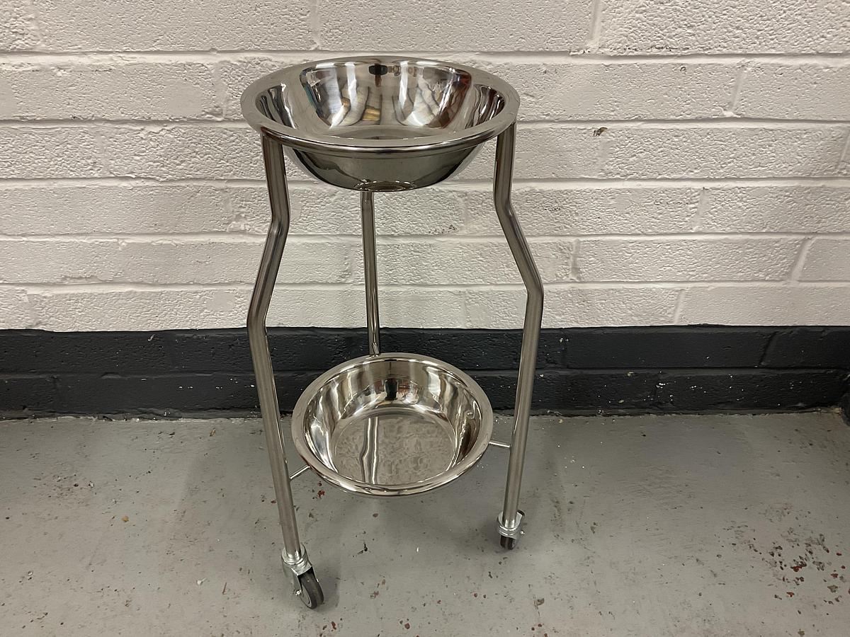 Refurbished Bristol Maid Bowl Stand 2 Bowls
