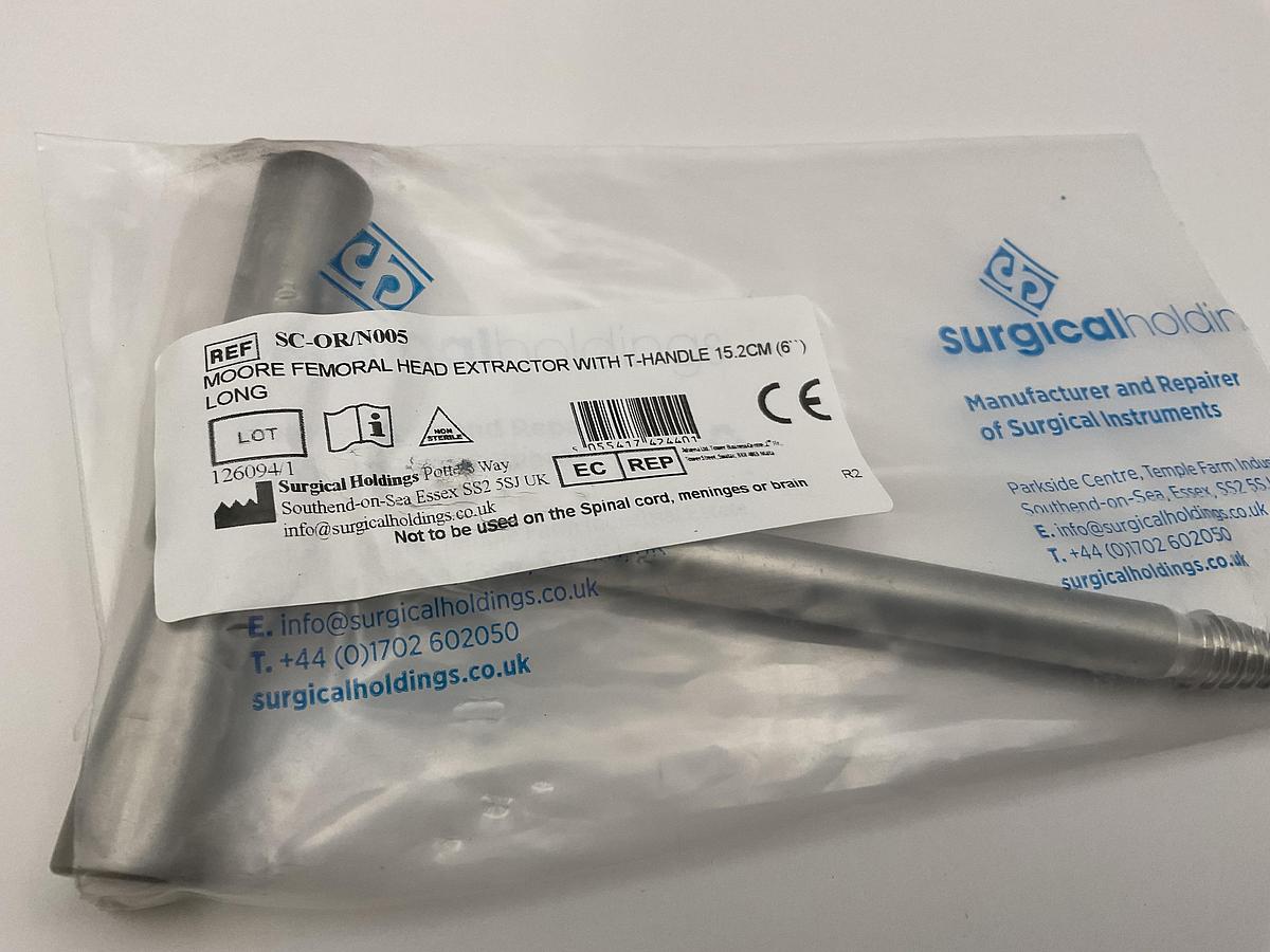 Surgical holdings Moore Femoral Head Extractor