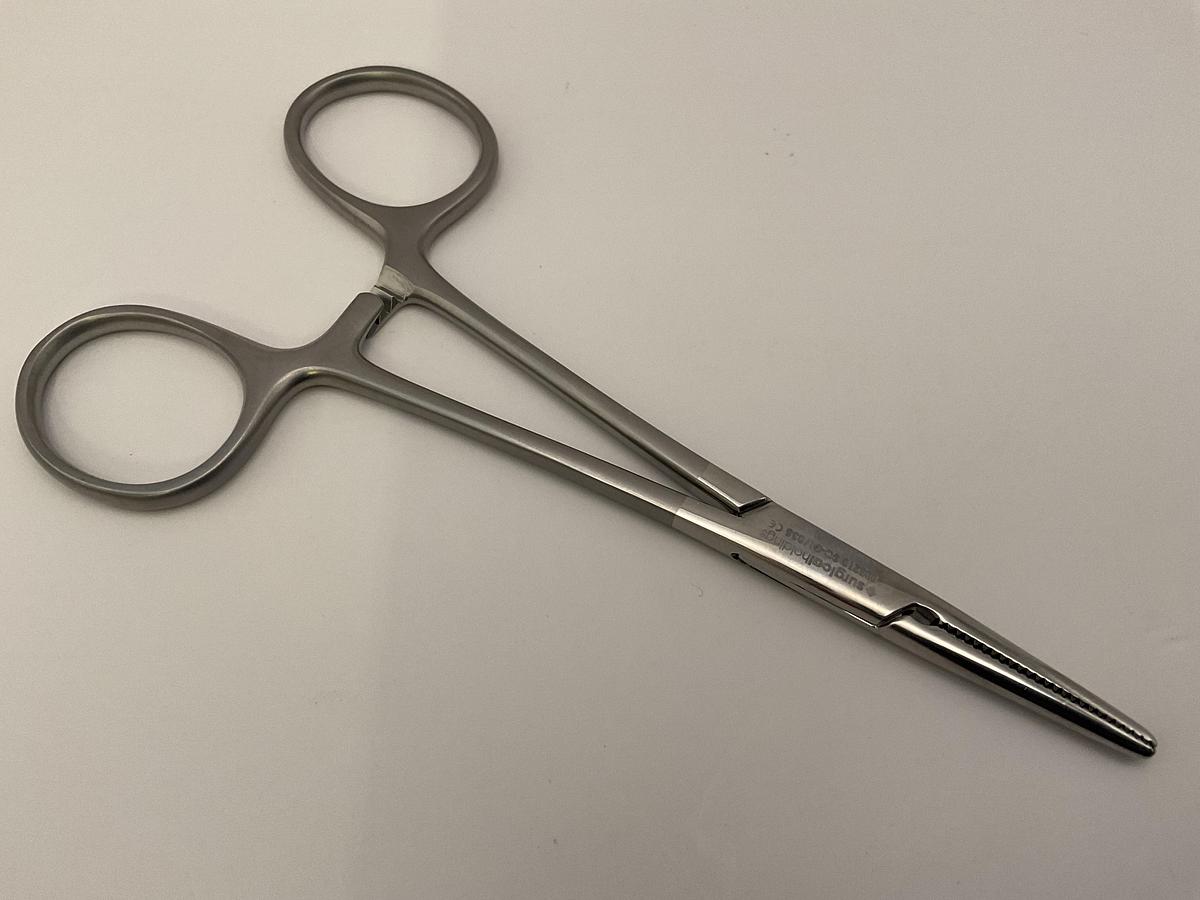 Spencer Wells Forcep Straight 125mm