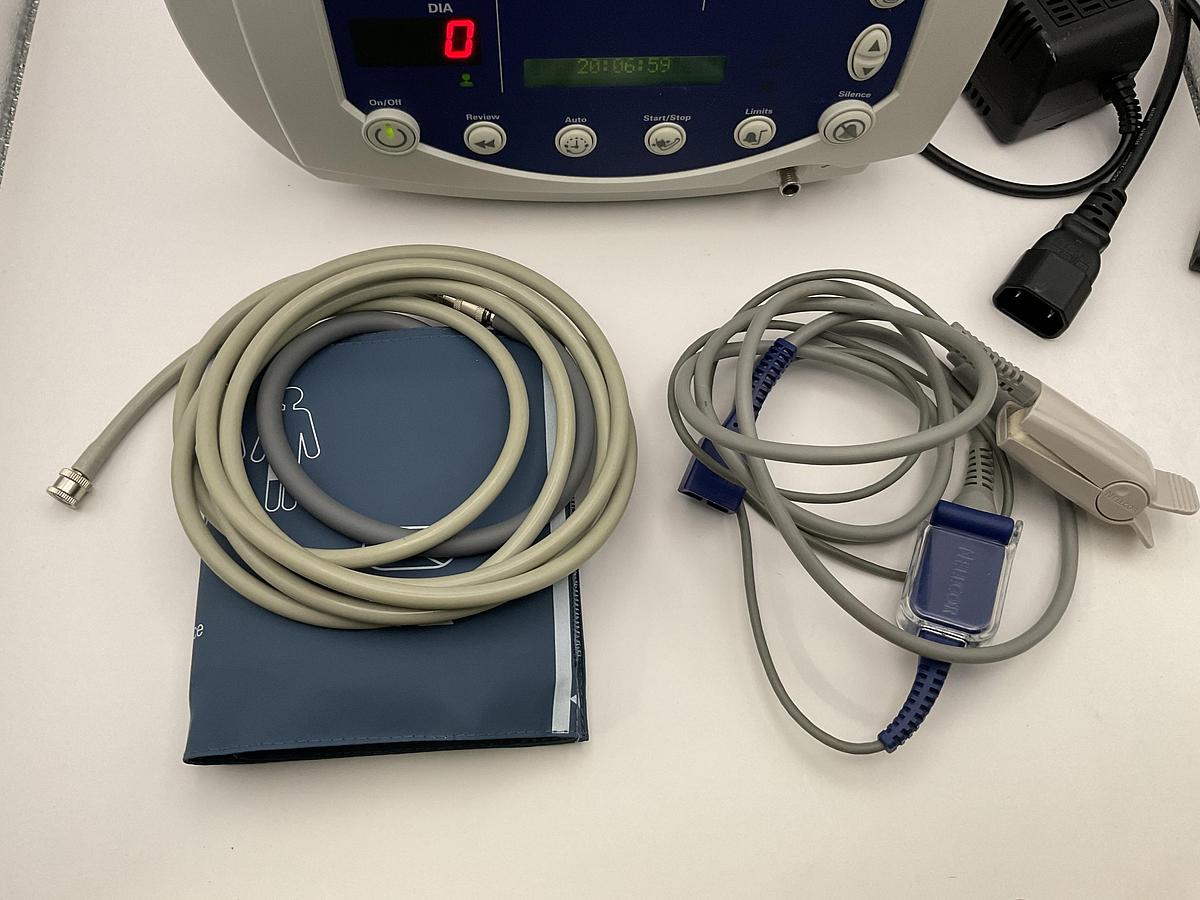 Used Welch Allyn Patient Monitor 53N00