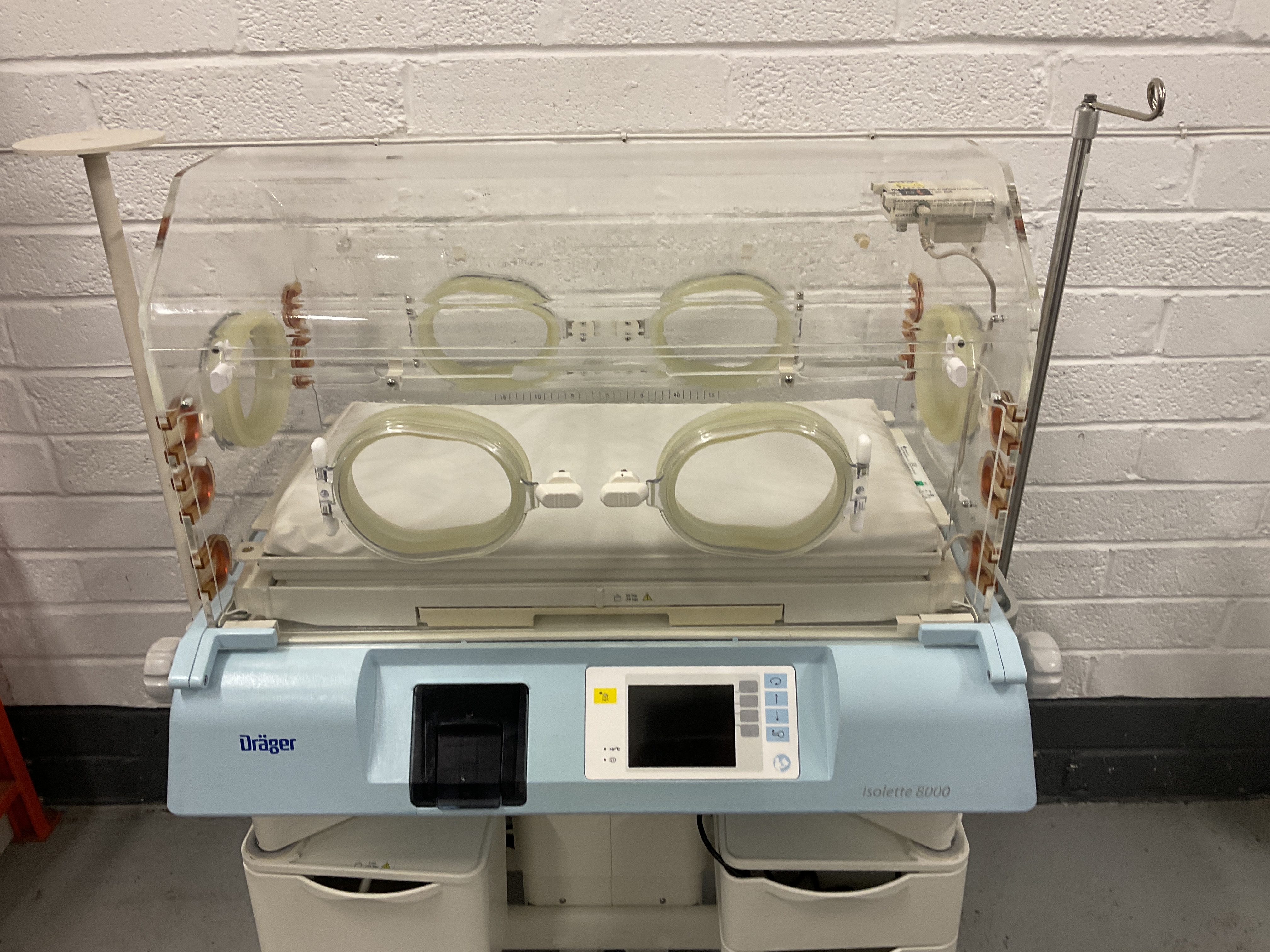 Used Draeger Baby Incubator Isolette 8000