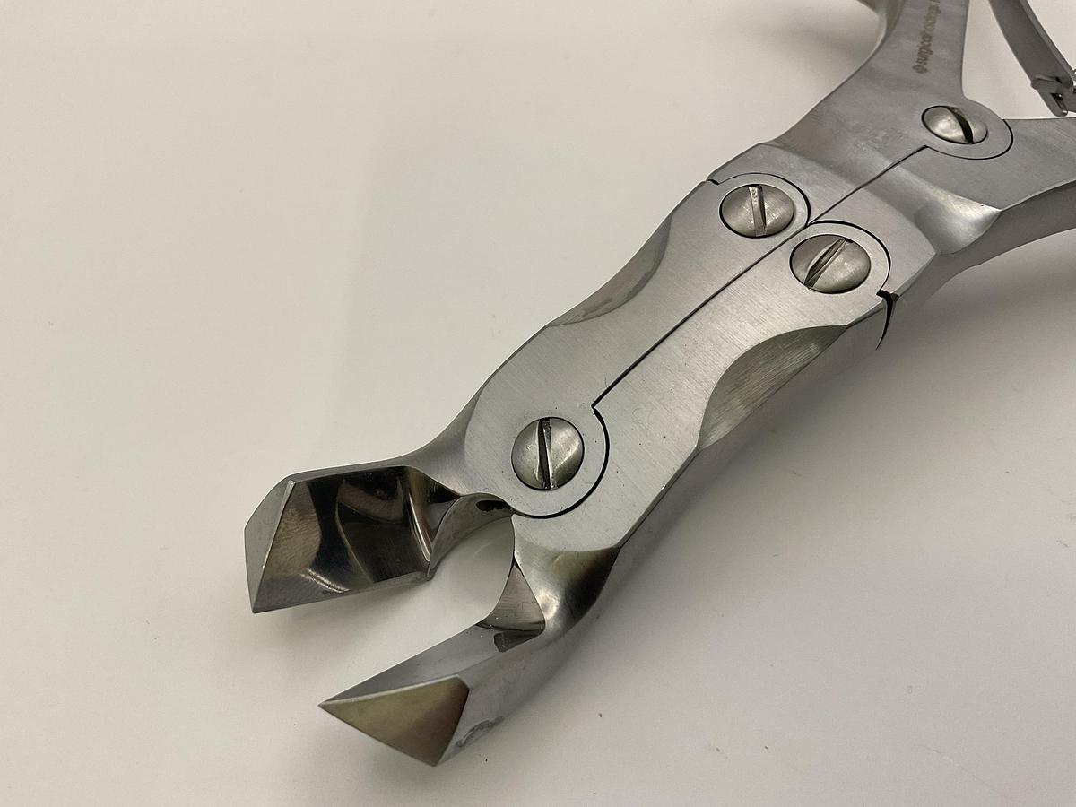 Used Surgical Holdings Horsley's Bone Cutter 265mm