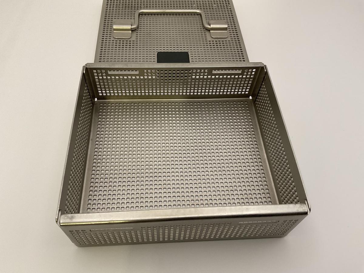 Used Aesculap 135 x 120 x 40mm