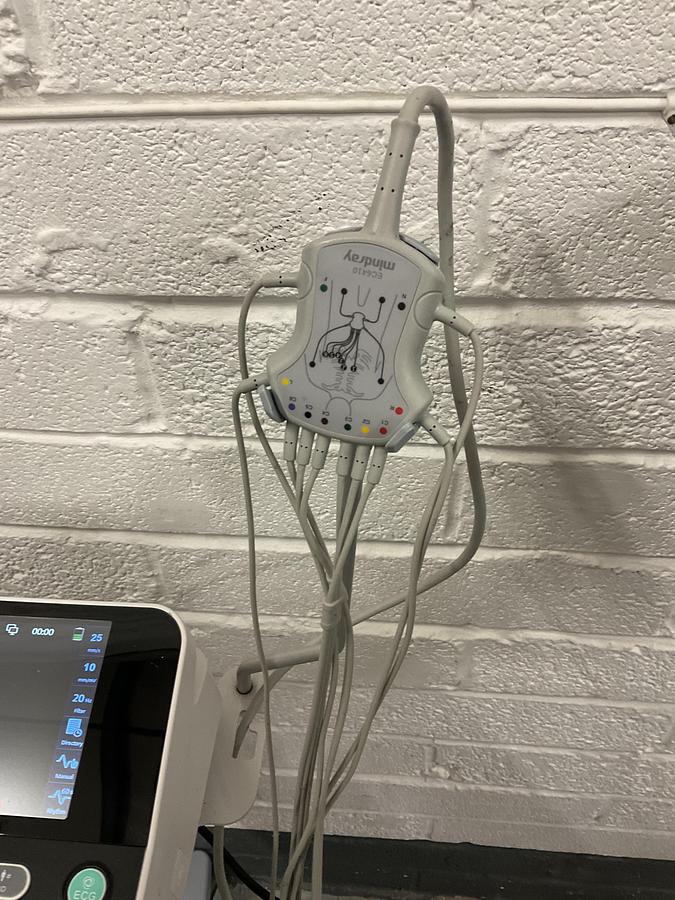 Used Mindray Beneheart R12 on trolley