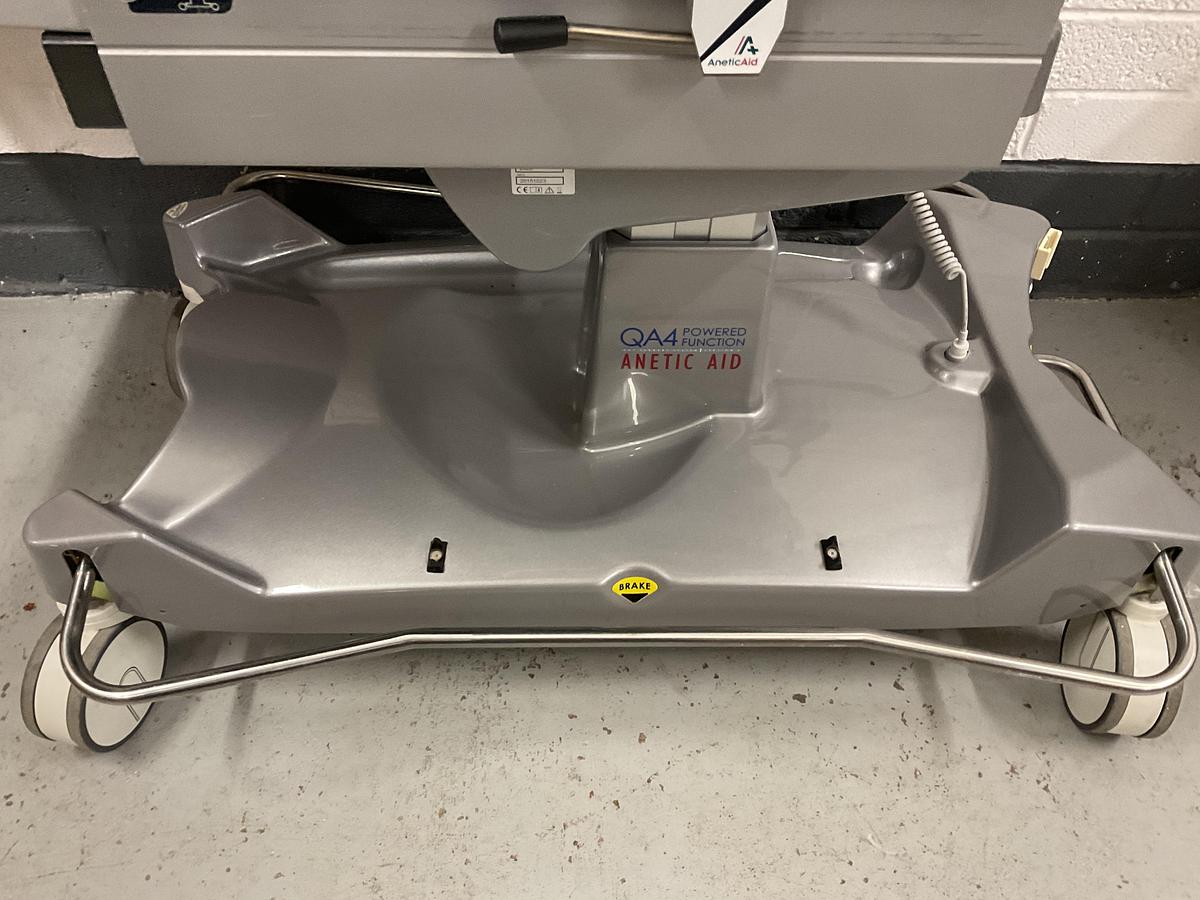 Refurbished 2015 Anetic Aid QA4 Electric Surgery Trolley