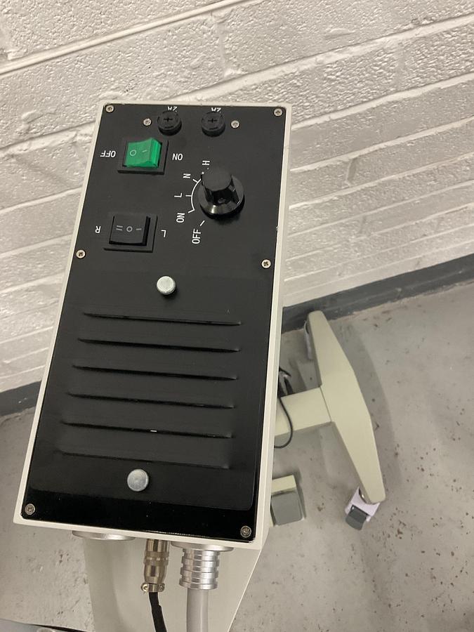 Used Eickemeyer 328140 Operating Microscope with Motor Zoom