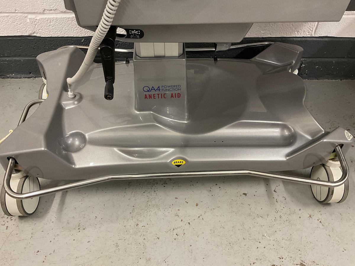 Refurbished 2015 Anetic Aid QA4 Electric Surgery Trolley