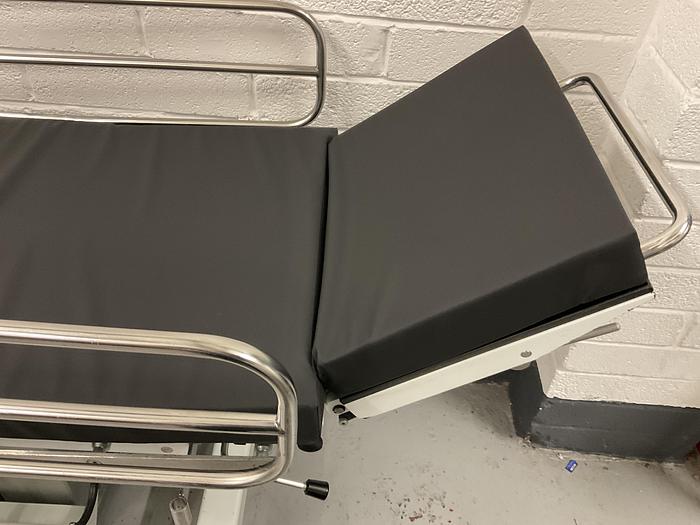 Used Seward Hydraulic Operating Table Opmaster