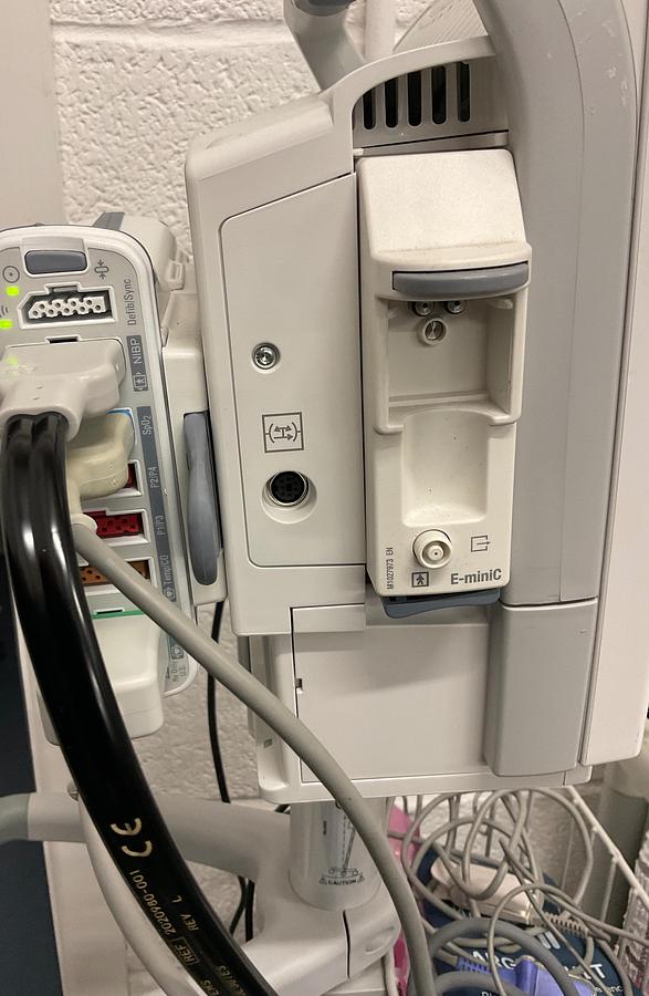 Used GE Carescape B450 with CO2 on mobile stand