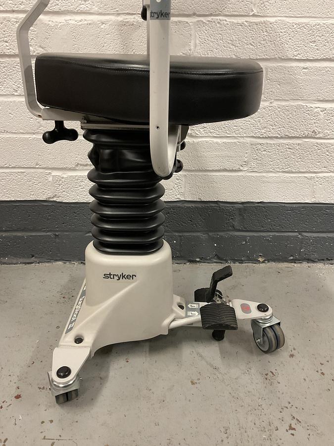 Used Stryker  830 Surgistool II