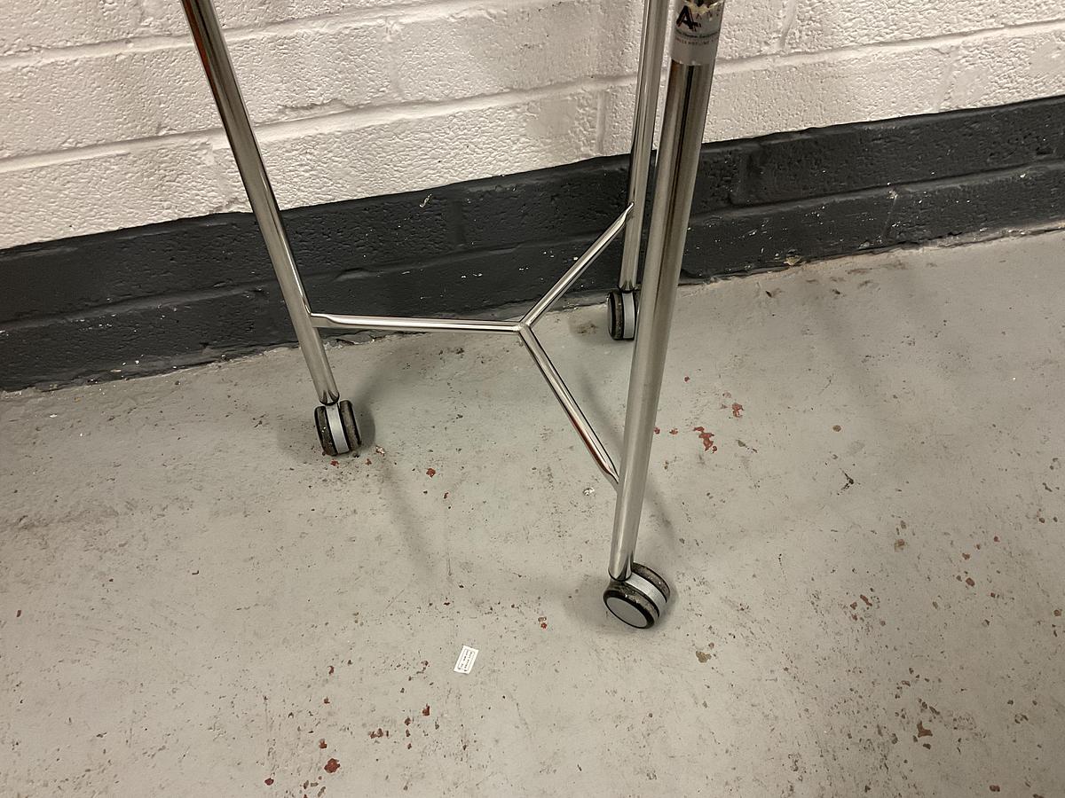 Used Anetic Aid Bowl Stand