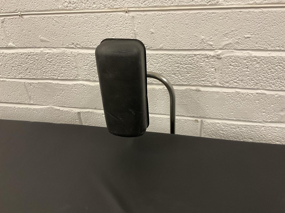 Used Eschmann TA-0201040 Lateral support