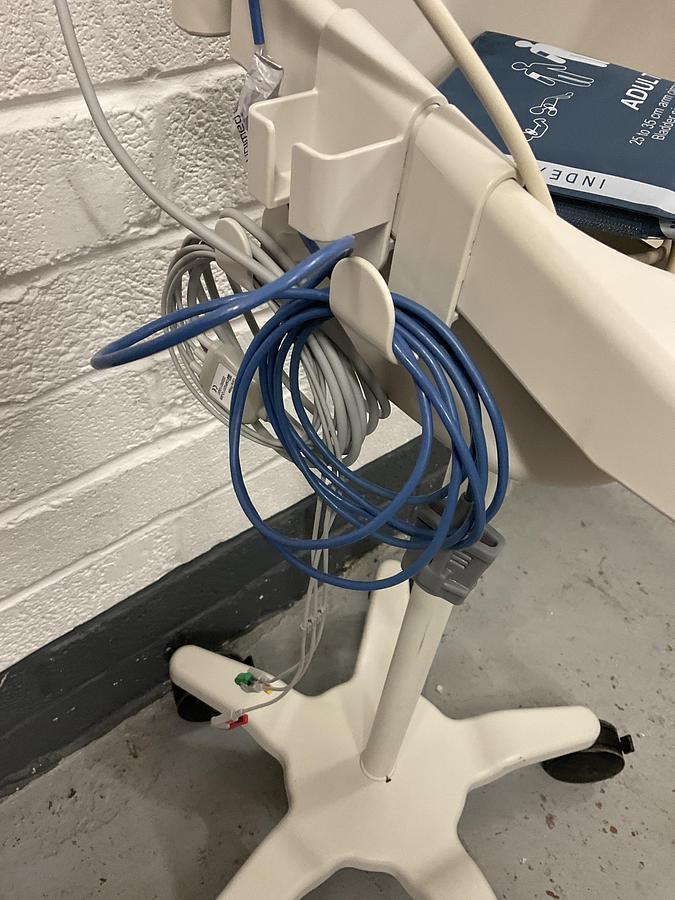 Used 2022 Philips CM100 on stand