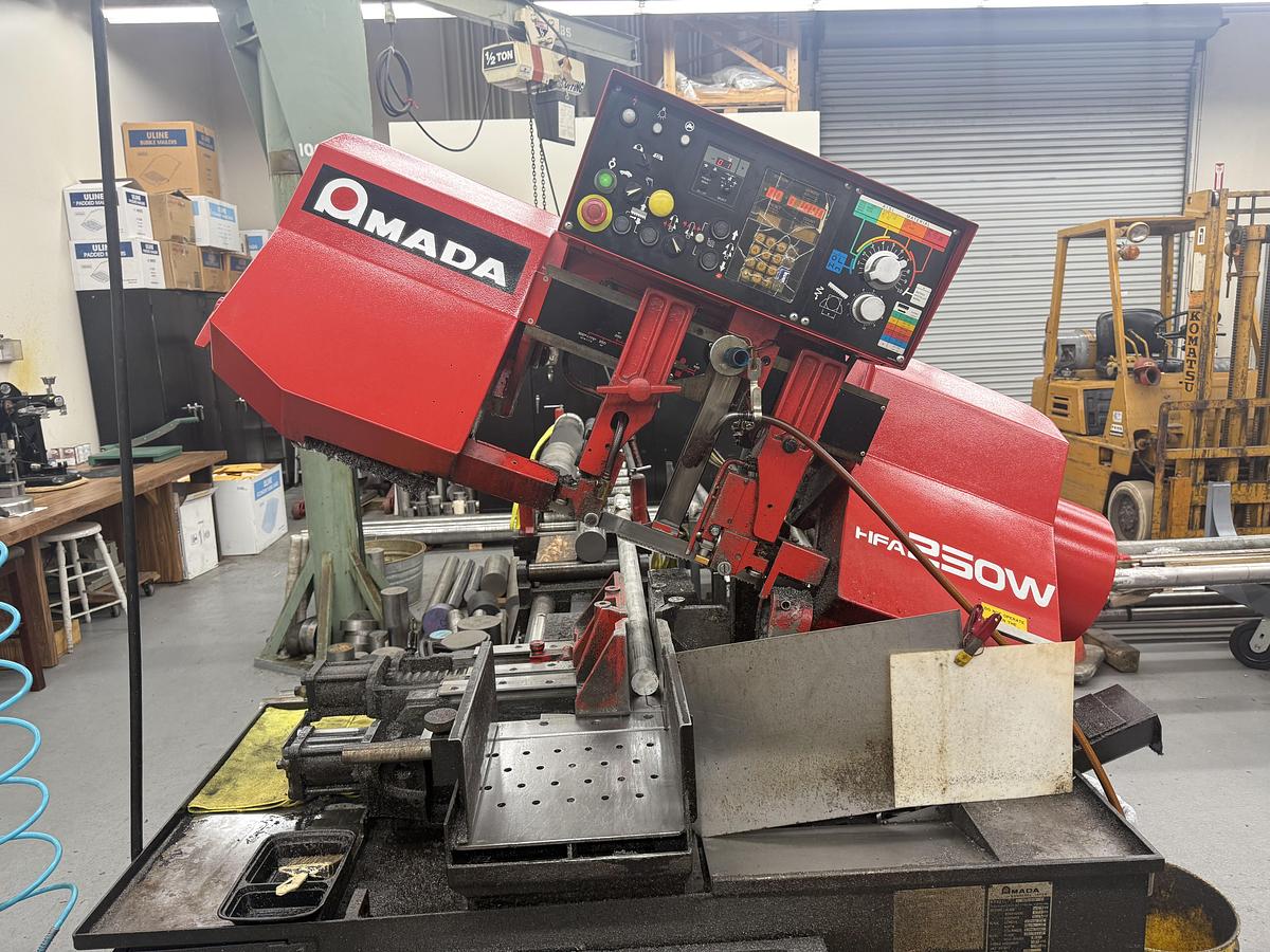 Used 1994 Amada Mdl HFA 250W Automatic Band Saw