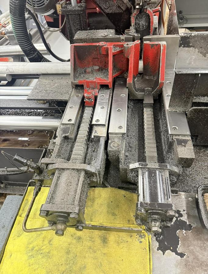 Used 1994 Amada Mdl HFA 250W Automatic Band Saw