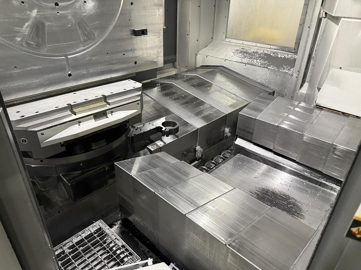 Used 2019 Niigata Mdl. HN-800-S 2-Pallet CNC Horizontal, s/n 46870923, w/ Fanuc Series 30i-Model B CNC Control, 178 ATC, 15K Cat 50 Big Plus Spindle, 4th Axis (360,0000 Position Rotary Table w/ 4 Axes Simultaneous), Coolant Thru Spindle, 215 PSI, Overhead Shower Coolant System, Outside Chip Conveyor, Y Axis Cover, Ballscrew, Counter Balance, 400 V Electrical Cabinet,  X Axis 60.2”, Y axis 48.4”, Z Axis 40.2”, Pallet Size 31.5” sq. 