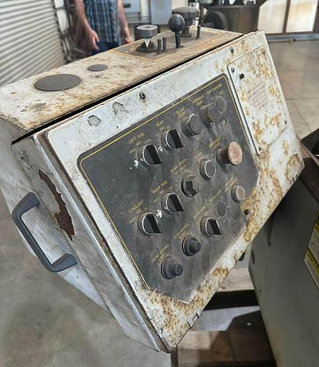 Used Hyd-Mech Mdl. V-18 Il Vertical Band Saw