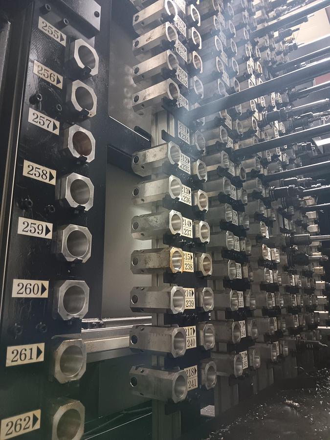 Used 2018 Doosan NHP4000 CNC 4-Axis Horizontal Machining Center with LPS4000 12-Pallet Pool and 275 Position Tool Changer