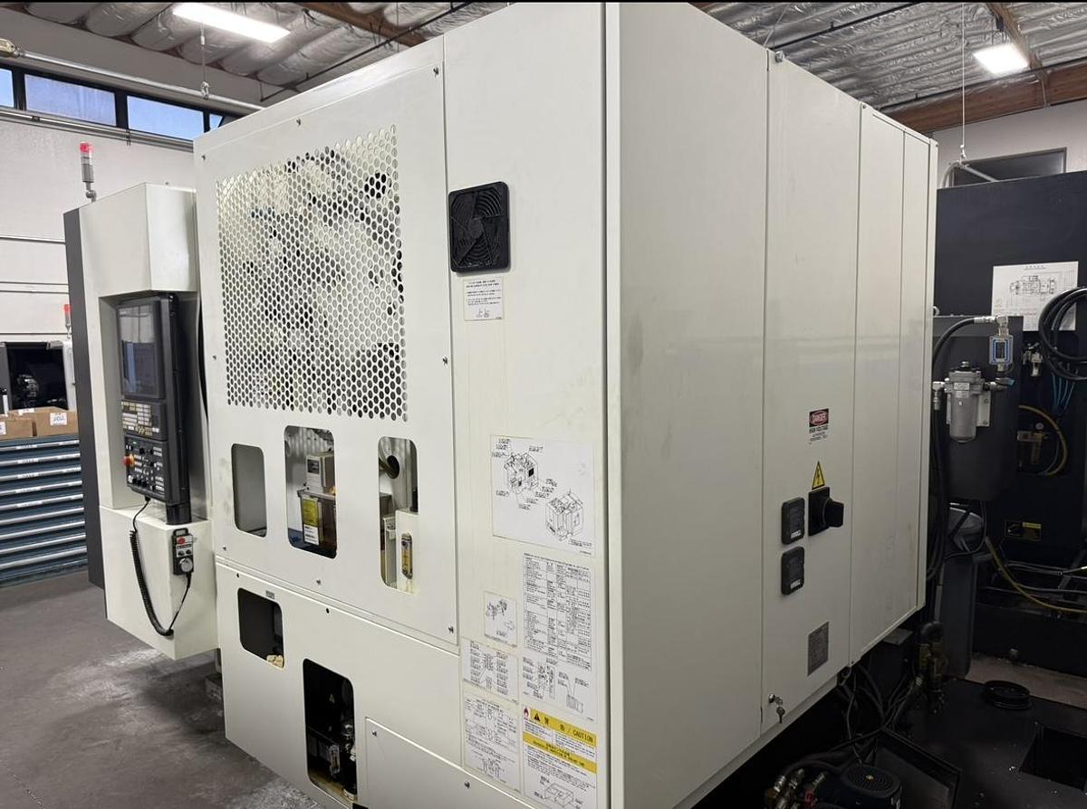 Used 2017 Kitamura Mycenter HX300iG/400 CNC Horizontal Machining Center