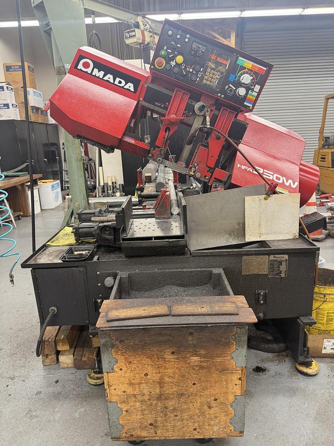 Used 1994 Amada Mdl HFA 250W Automatic Band Saw